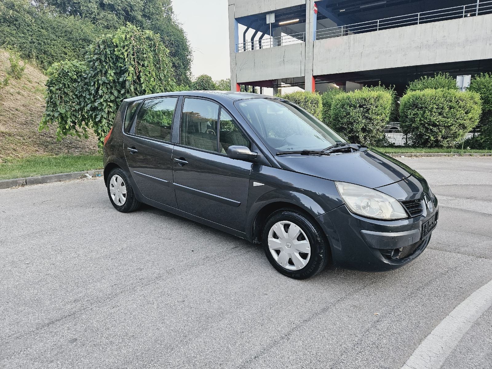 Renault Scenic 1,5 dCi, fotografija 12