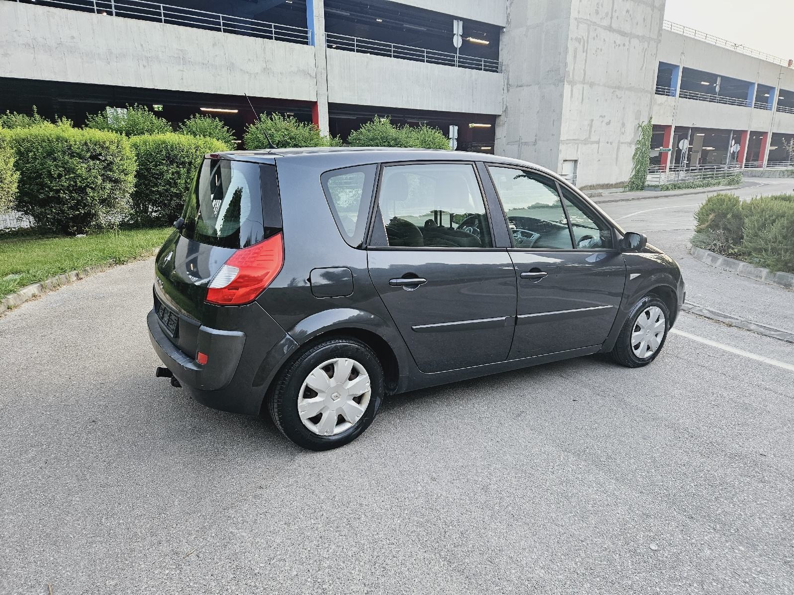 Renault Scenic 1,5 dCi, fotografija 6