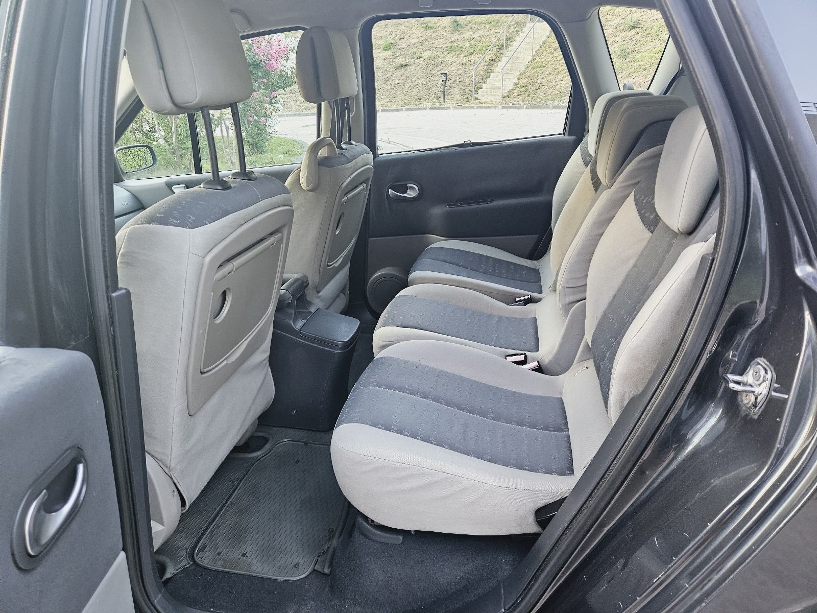 Renault Scenic 1,5 dCi, fotografija 19