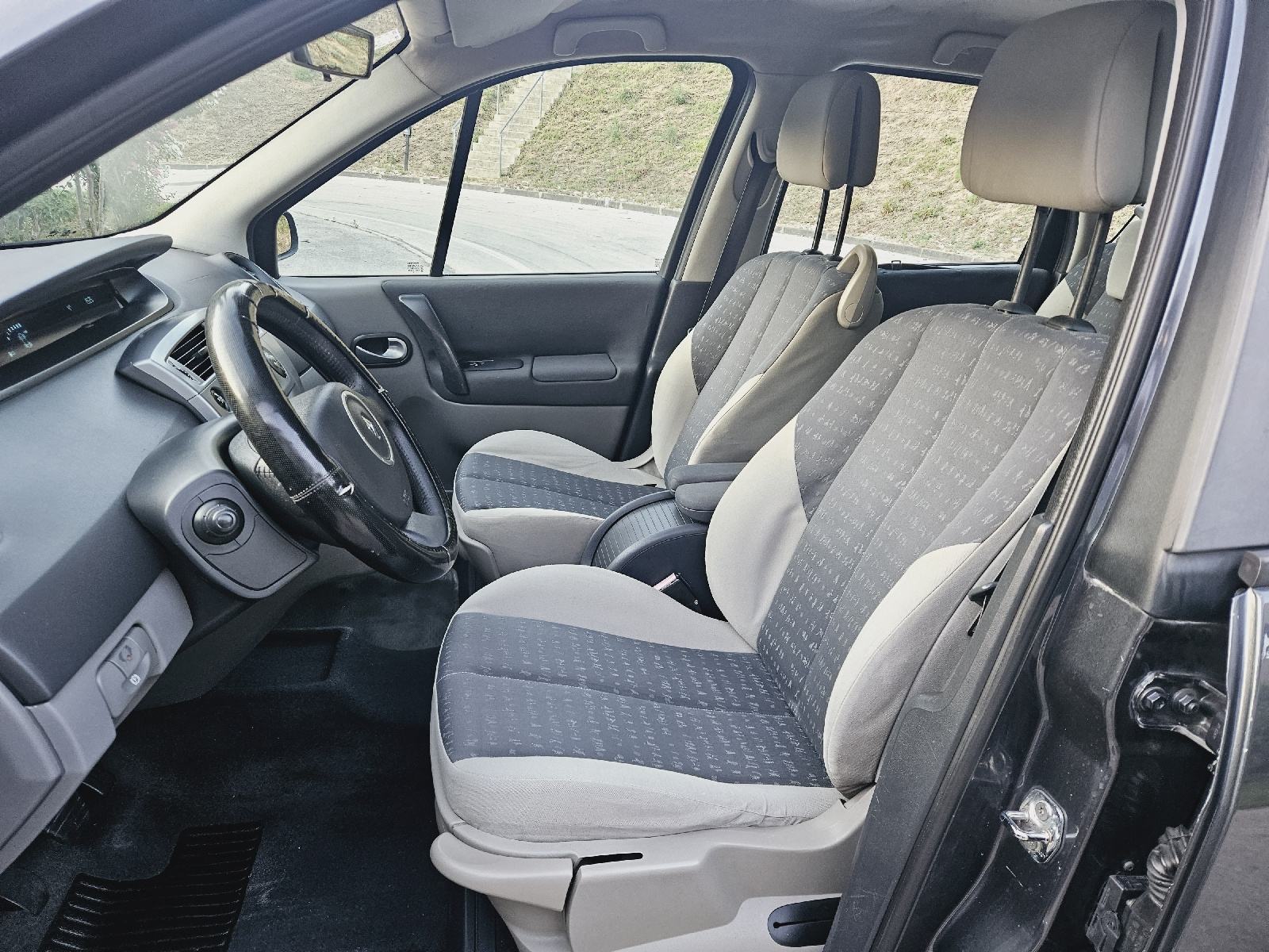 Renault Scenic 1,5 dCi, fotografija 15