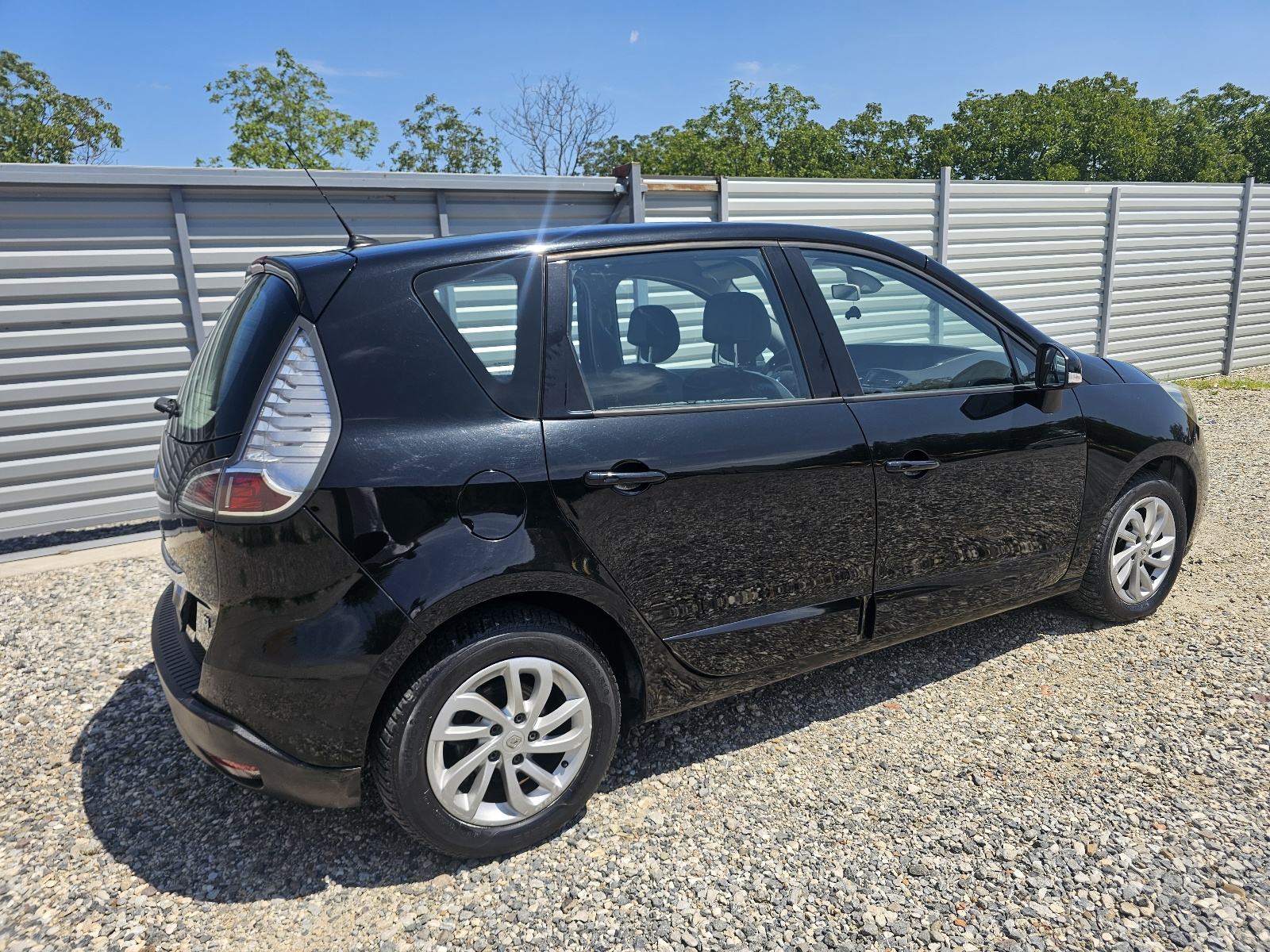 Renault Scenic 1,5 dCi =KLIMA= NAVIGACIJA= DOBAR AUTO= KARTICE-36, fotografija 12