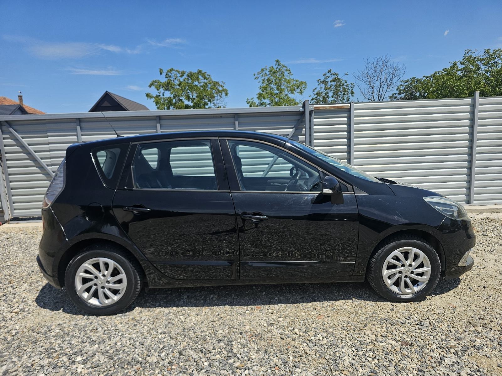 Renault Scenic 1,5 dCi =KLIMA= NAVIGACIJA= DOBAR AUTO= KARTICE-36, fotografija 11