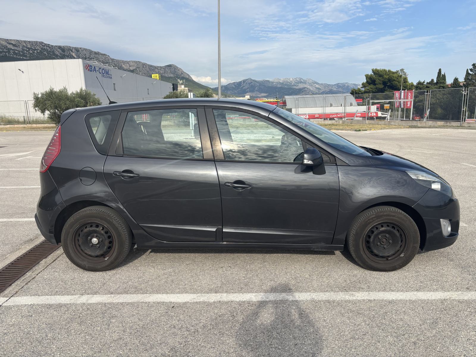 Renault Scenic 1,5 dCi, fotografija 3