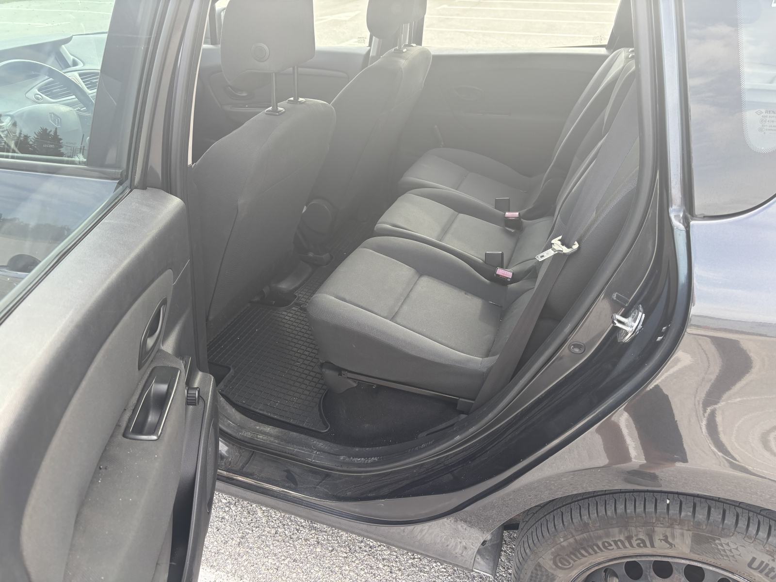 Renault Scenic 1,5 dCi, fotografija 4
