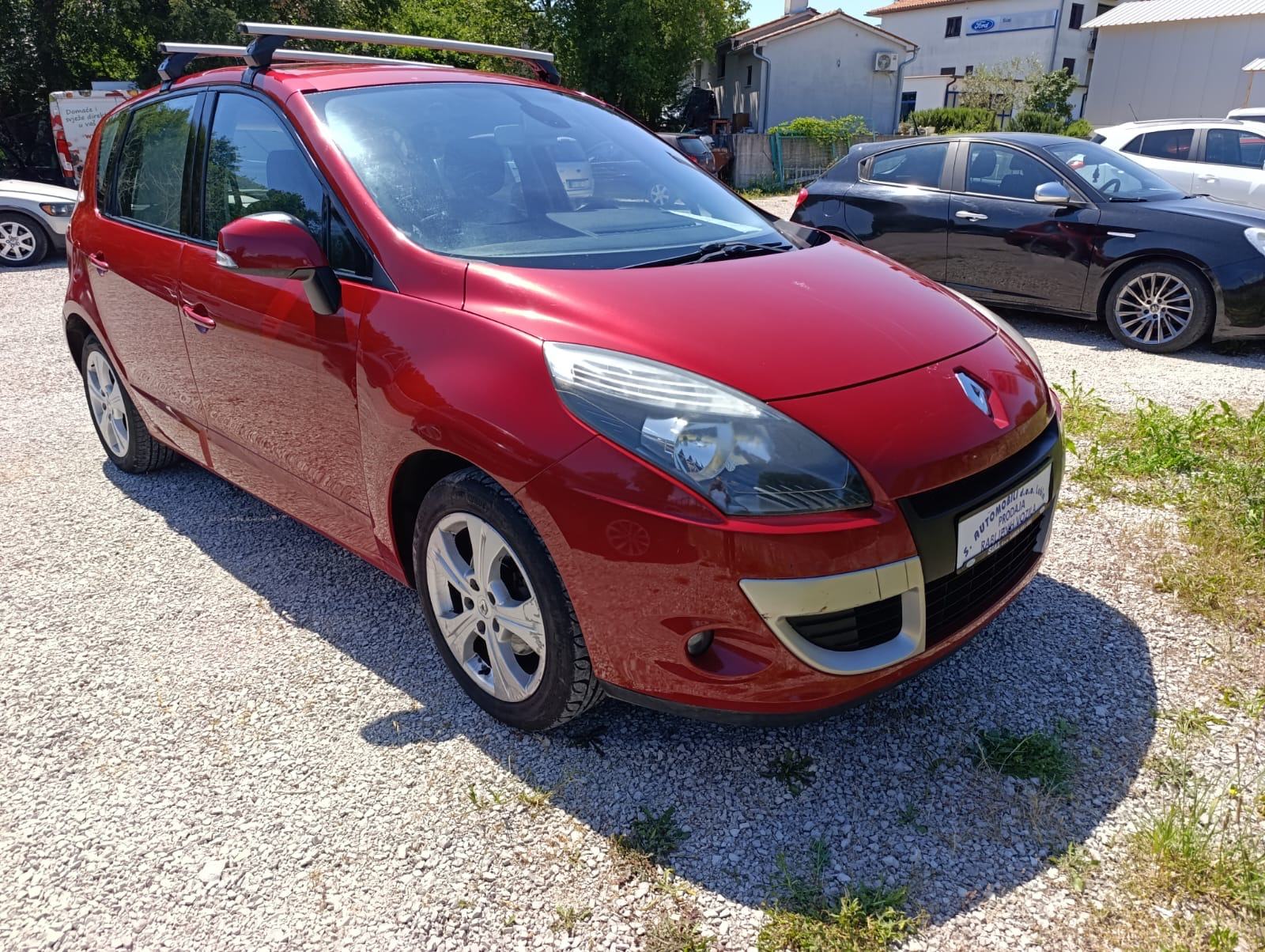 Renault Scenic 1,5 dCi X-MOD, pogled izvana - slika 1