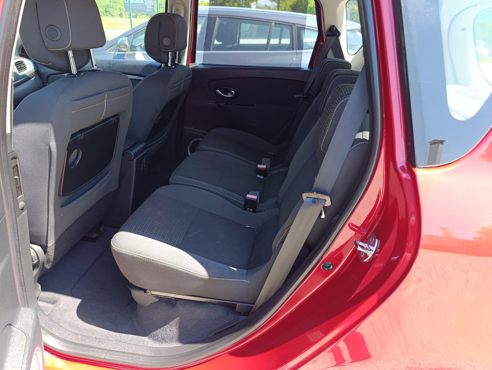 Renault Scenic 1,5 dCi X-MOD, fotografija 7
