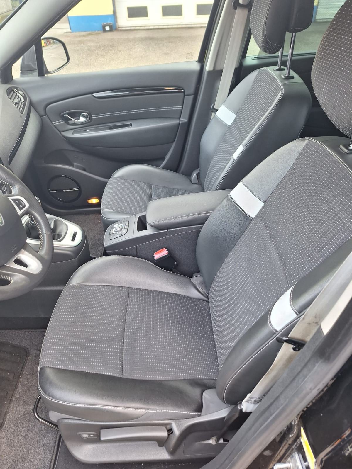 Renault Scenic 1,6 dCi BOSE TOP STANJE, pogled izvana - slika 5