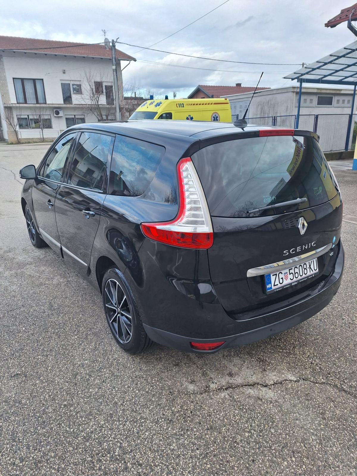Renault Scenic 1,6 dCi BOSE TOP STANJE, pogled izvana - slika 3