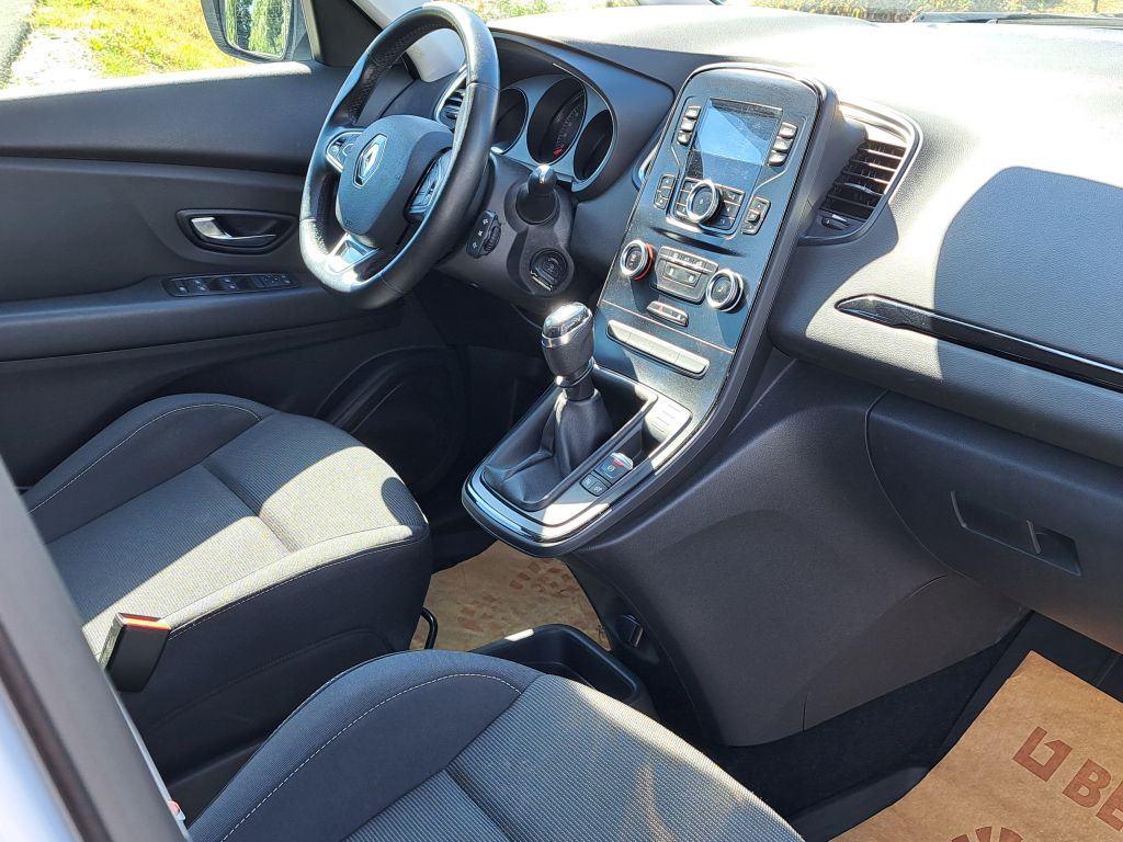 Renault Scenic 1.7 Blue dCi, fotografija 19