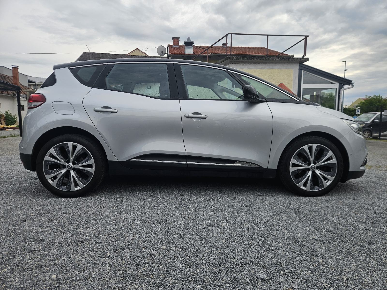 RENAULT SCENIC 1.5 DCI BLACK EDITION NAVIGACIJA KLIMA KAMERA ALU FELGE, fotografija 5