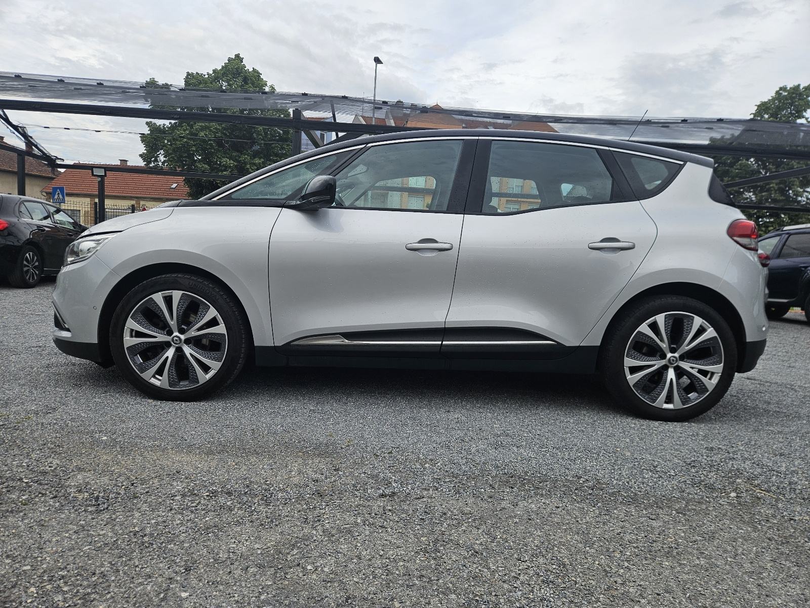 RENAULT SCENIC 1.5 DCI BLACK EDITION NAVIGACIJA KLIMA KAMERA ALU FELGE, fotografija 4