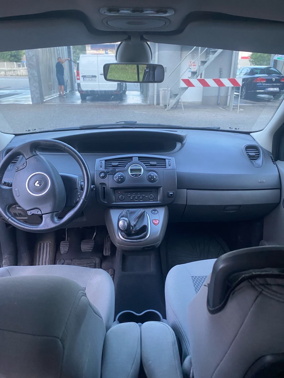 Renault Scenic 1,9 dCi, fotografija 9