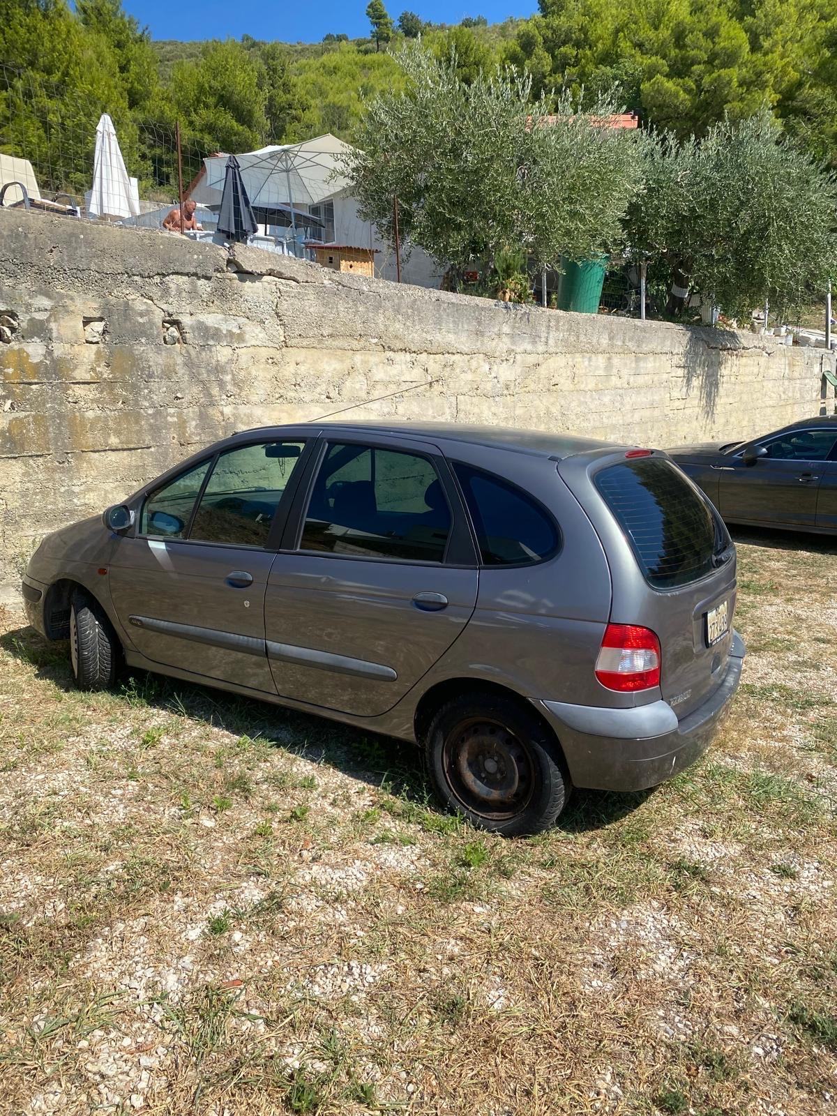 Renault Scenic 2,0 16V, fotografija 3