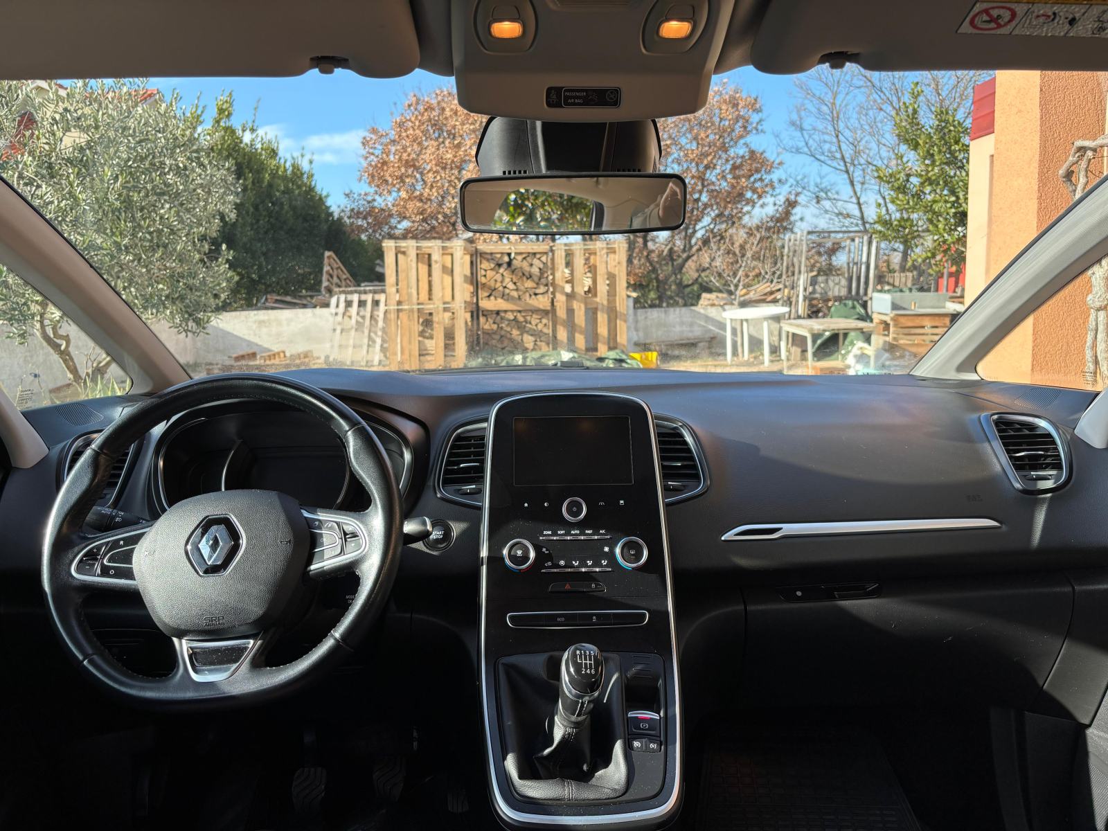 Renault Scenic 1,5 dCi 110, fotografija 4