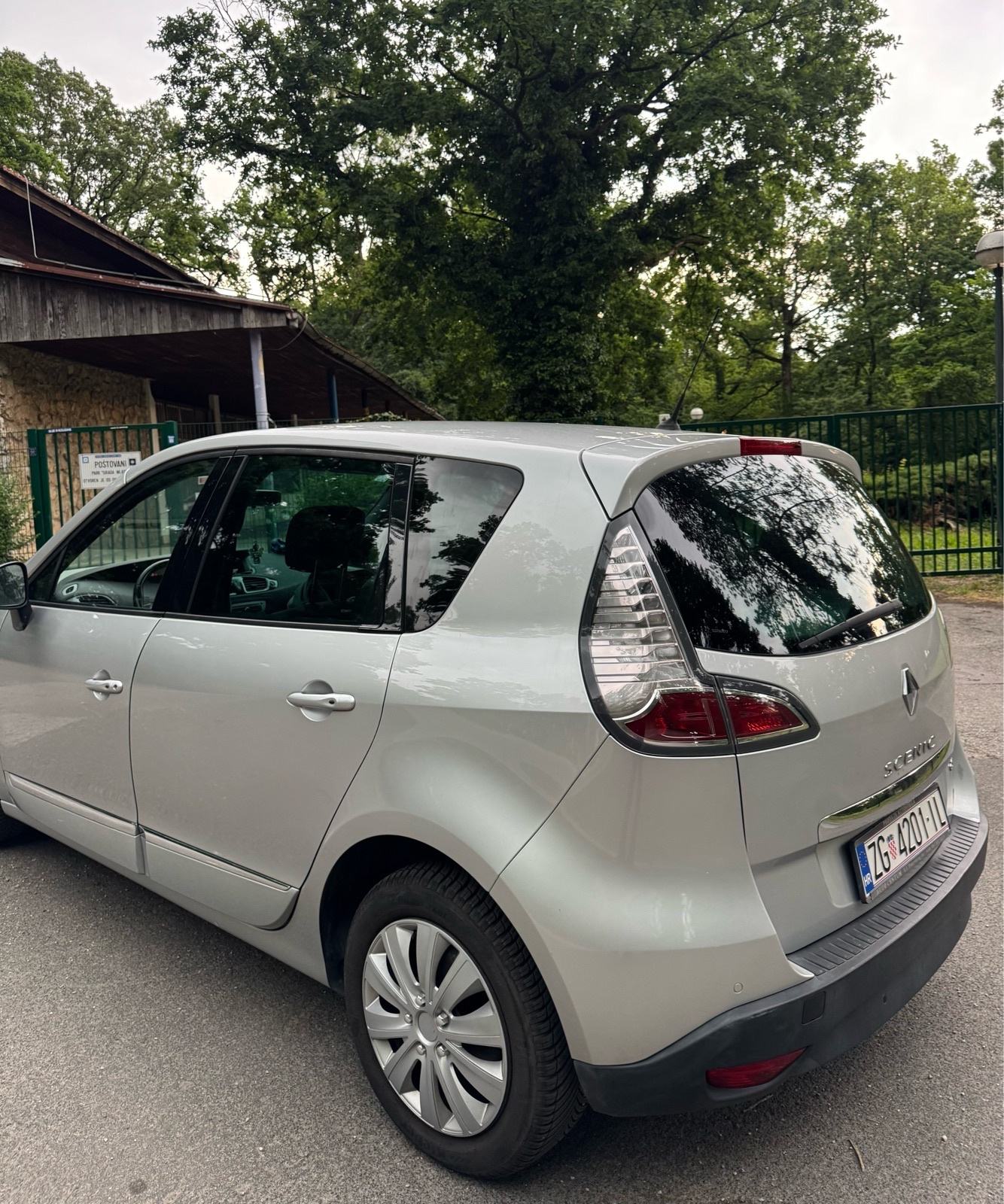 Renault Scenic dCi 110, fotografija 3
