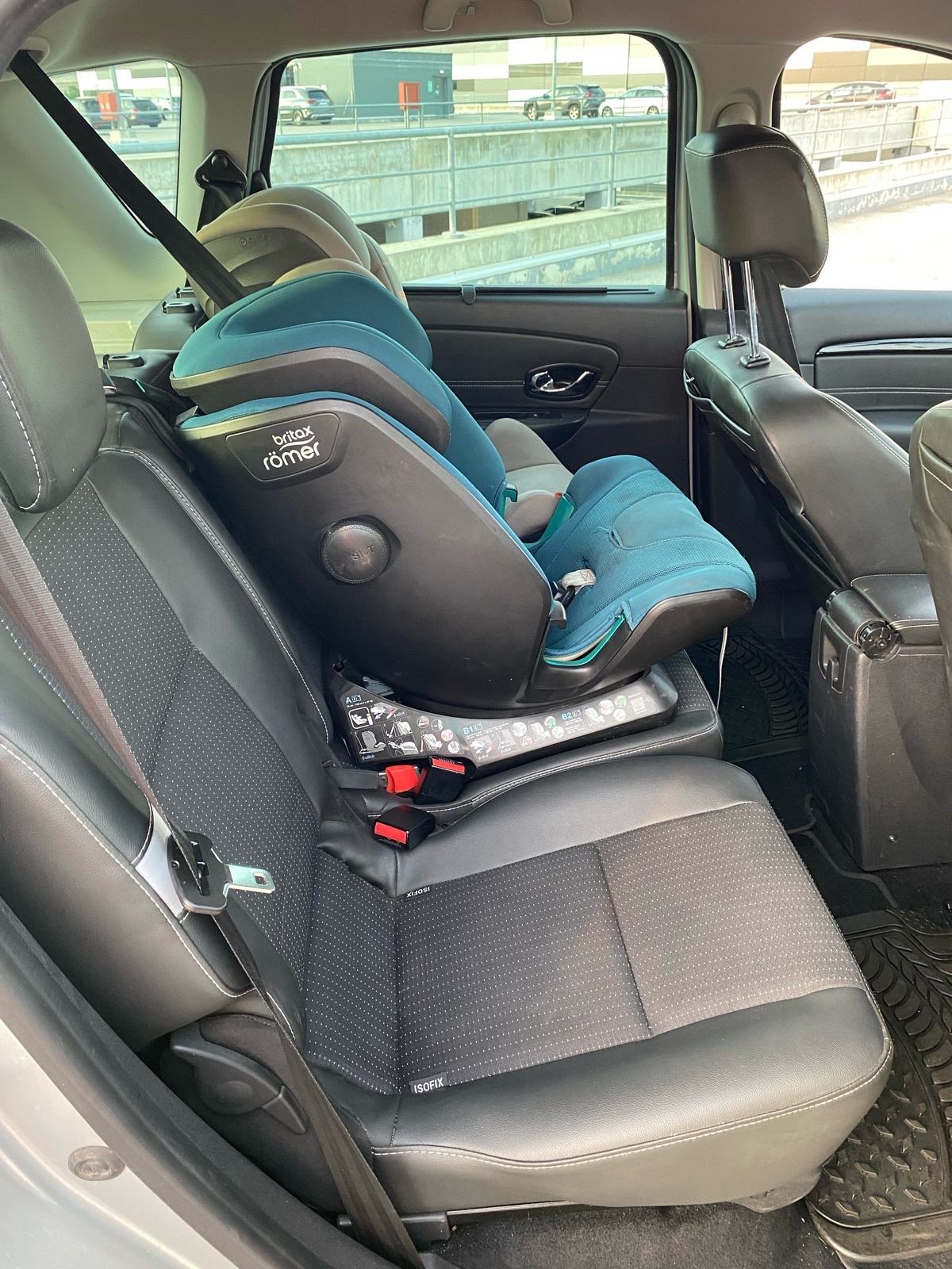 Renault Scenic dCi 110, fotografija 14