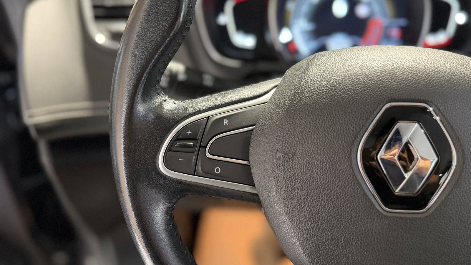 Renault Scenic dCi 130 *MASAŽA - VIRTUAL - KAMERA - LED -12 MJ JAMSTVO, fotografija 14