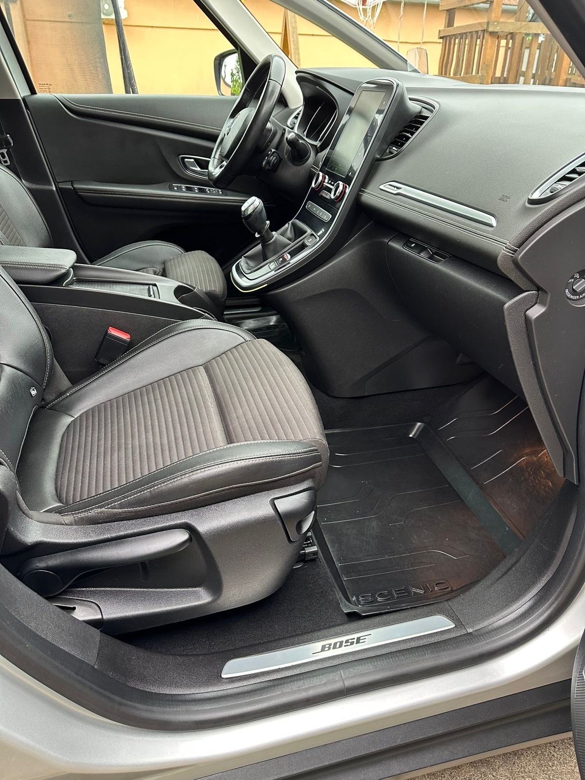Renault Scenic dCi 130 *BOSE* *registracija god dana*, fotografija 7