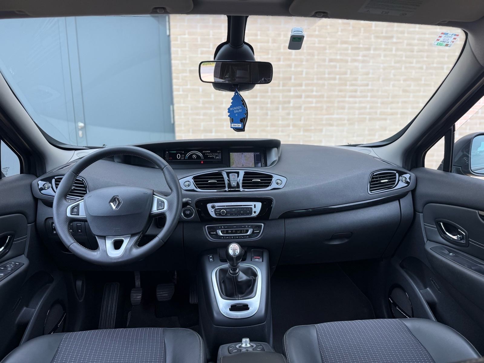 Renault Scenic 1.6 dci•BOSE•NAVIGACIJA•ODLIČAN•, fotografija 15