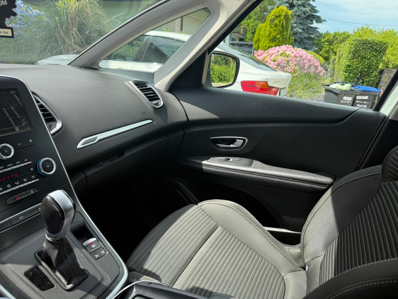 Renault Scenic dCi 160 automatik, fotografija 12