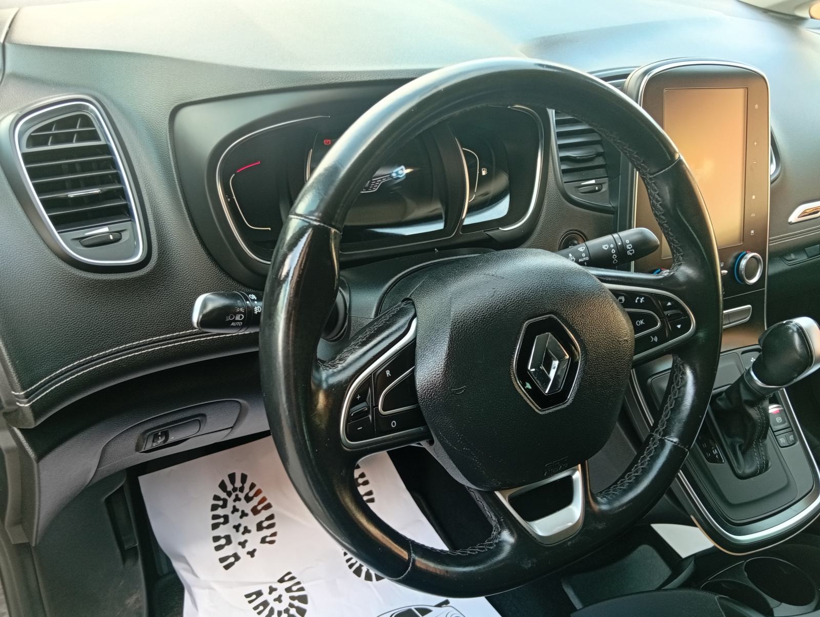 Renault Scenic dCi 160 mod.2019 - 90 TKM/ AUT/ ALU/ PDC/ KAMERA/ XENON, fotografija 12