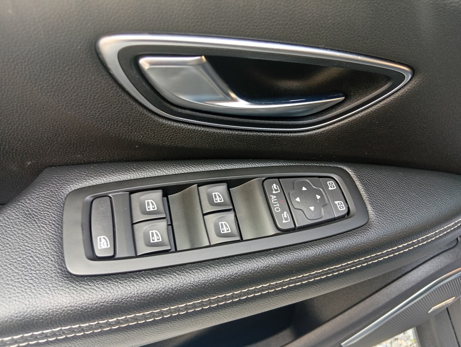 Renault Scenic dCi 160 mod.2019 - 90 TKM/ AUT/ ALU/ PDC/ KAMERA/ XENON, fotografija 11
