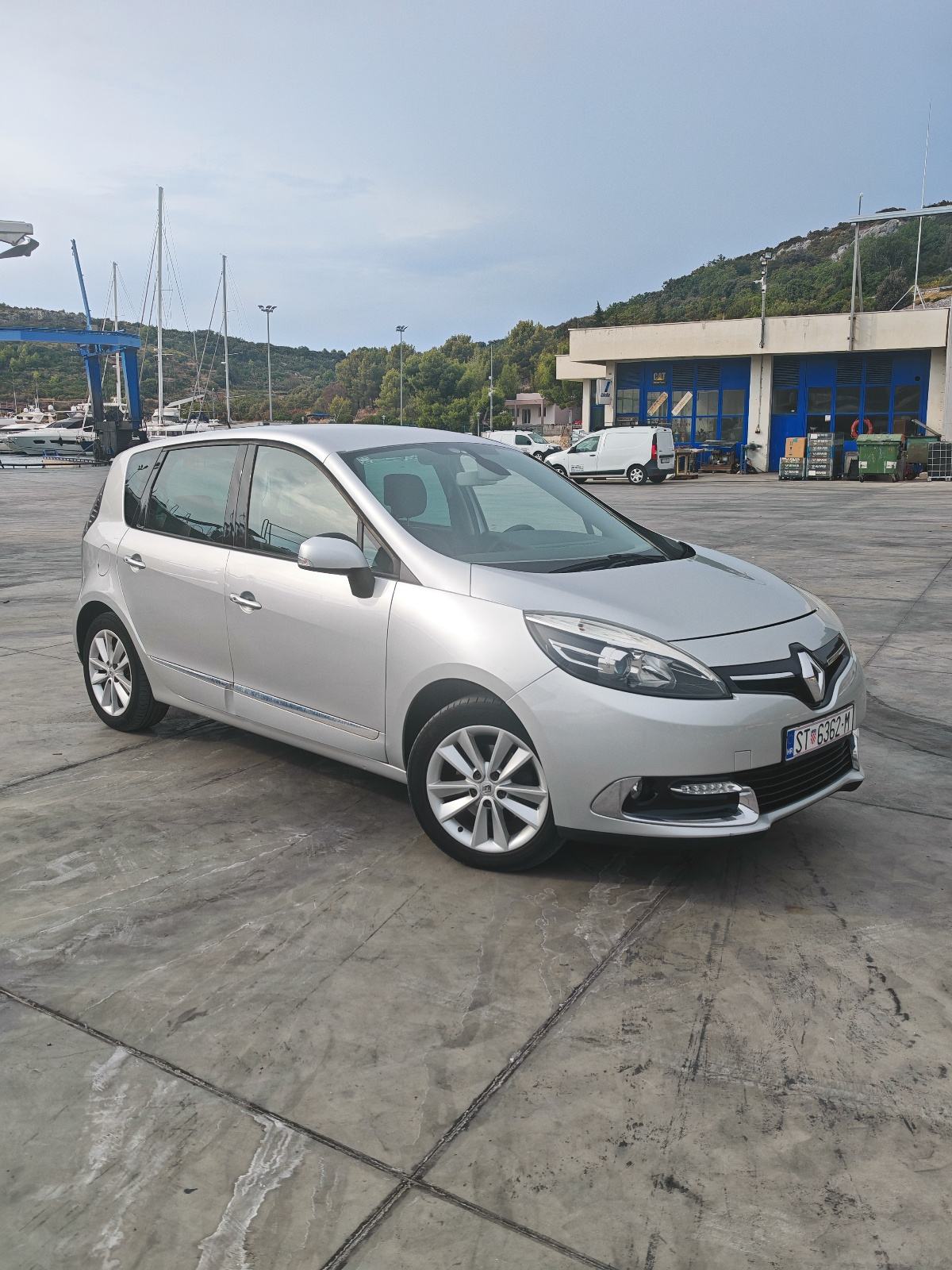 Renault Scenic dCi automatik, fotografija 1