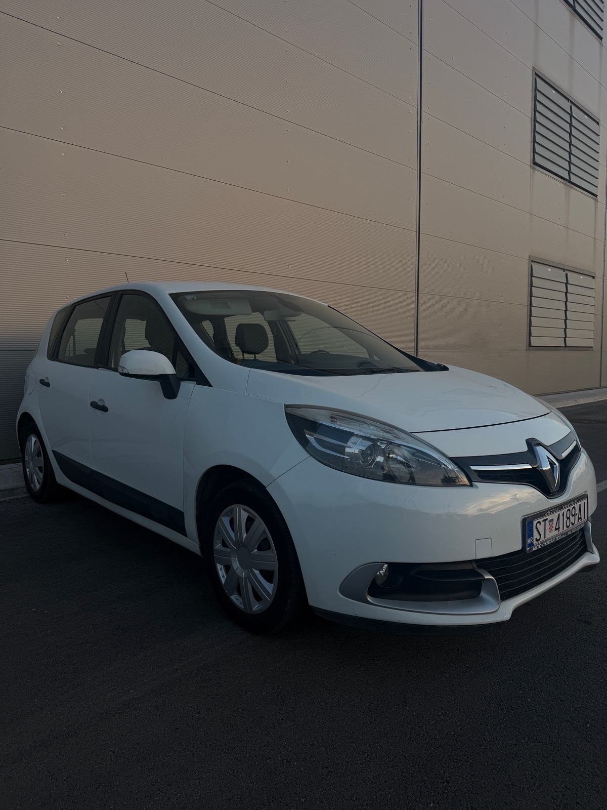 *RENAULT SCENIC TCe 130* *126TKM* *REG 01/27*, fotografija 3