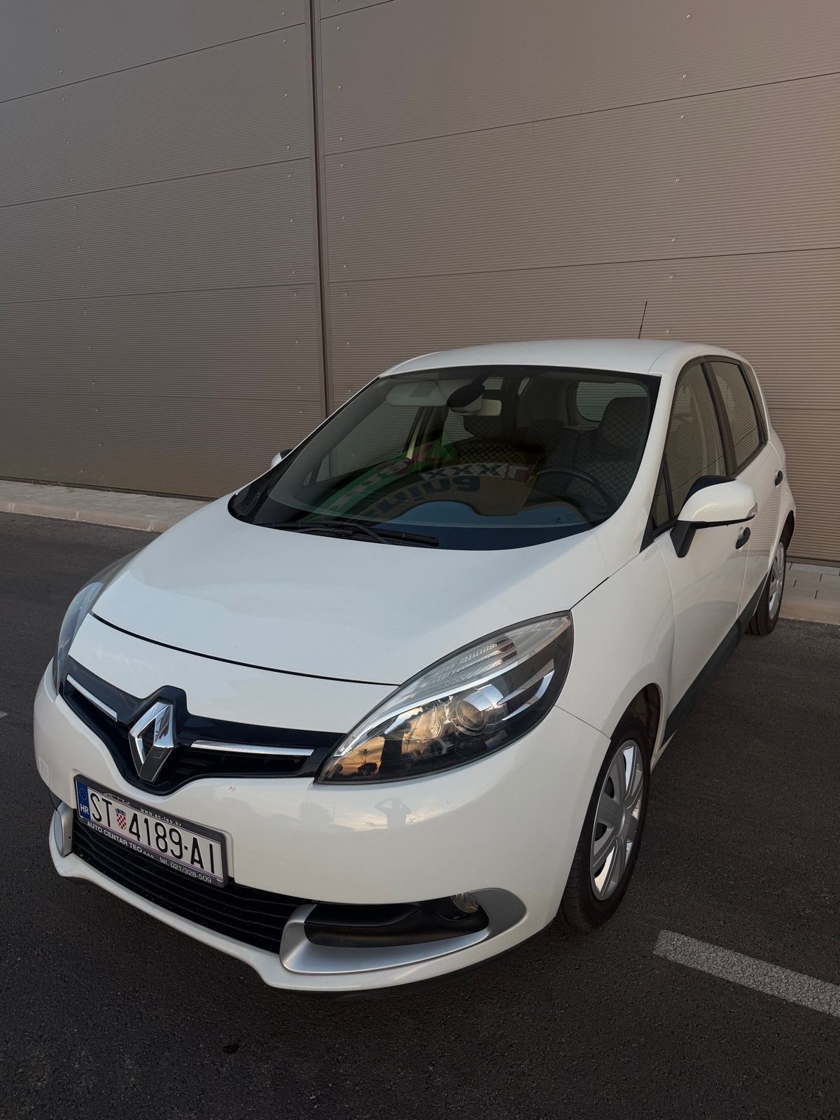 *RENAULT SCENIC TCe 130* *126TKM* *REG 01/27*, fotografija 2