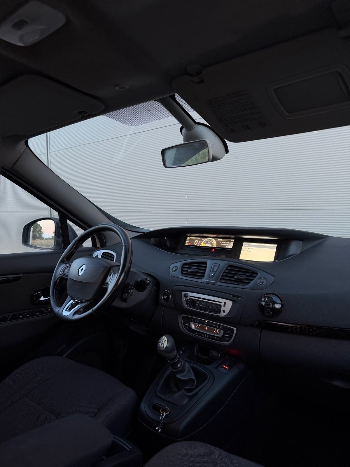 *RENAULT SCENIC TCe 130* *126TKM* *REG 01/27*, fotografija 15