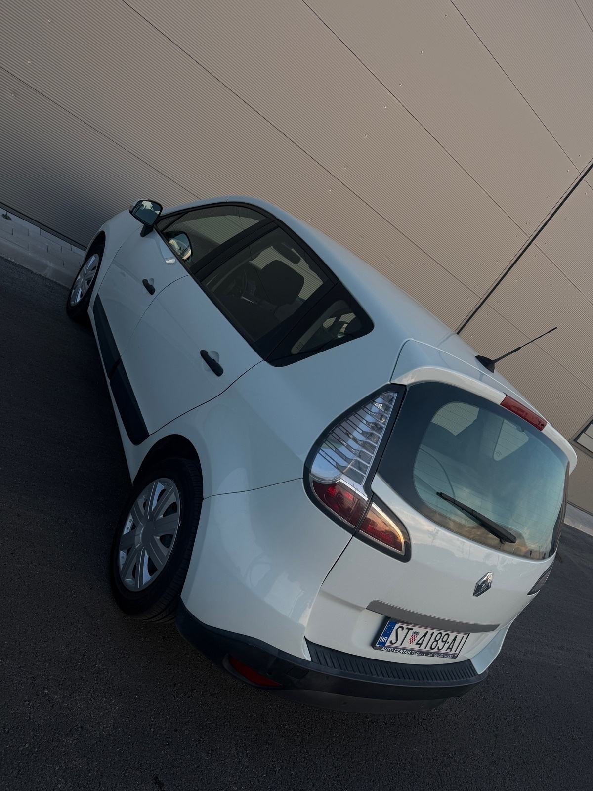 *RENAULT SCENIC TCe 130* *126TKM* *REG 01/27*, fotografija 7
