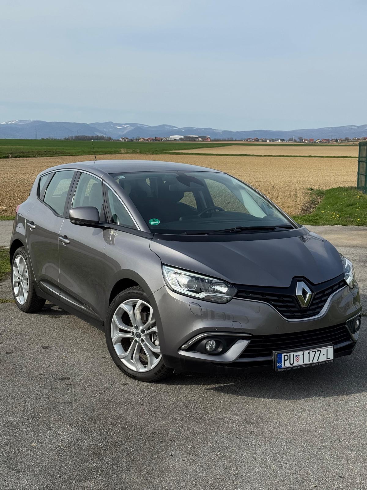 Renault Scenic TCe 130, 54 000km, fotografija 2