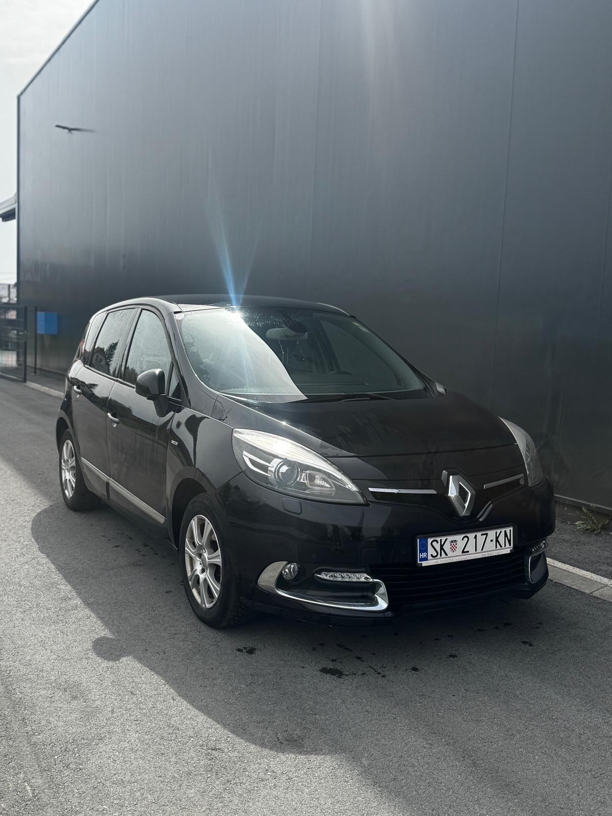 Renault Scenic TCe 130 xsenon full oprema zamjena, fotografija 11