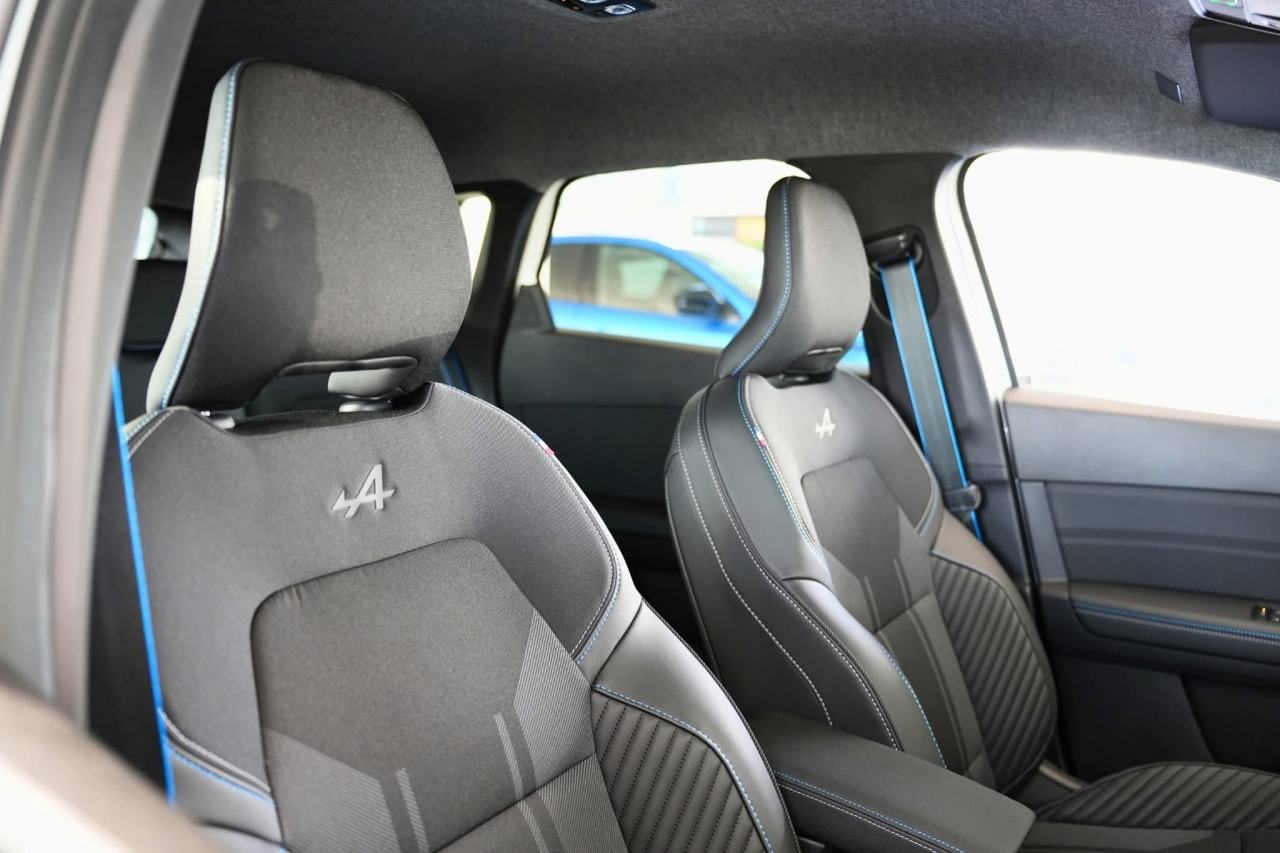 Renault Symbioz E-Tech 145 techno esprit Alpine Aut., fotografija 7
