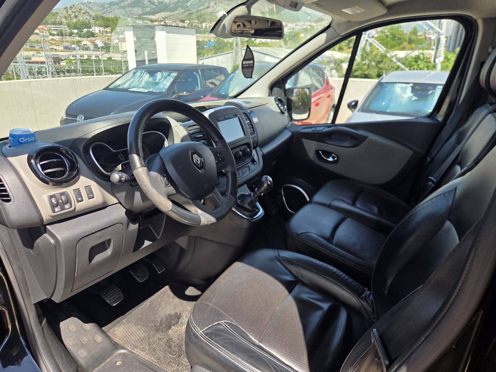 Renault Trafic 1.6 dCi 107kW 8+1 Sjedala, 12800€ + PDV, fotografija 5