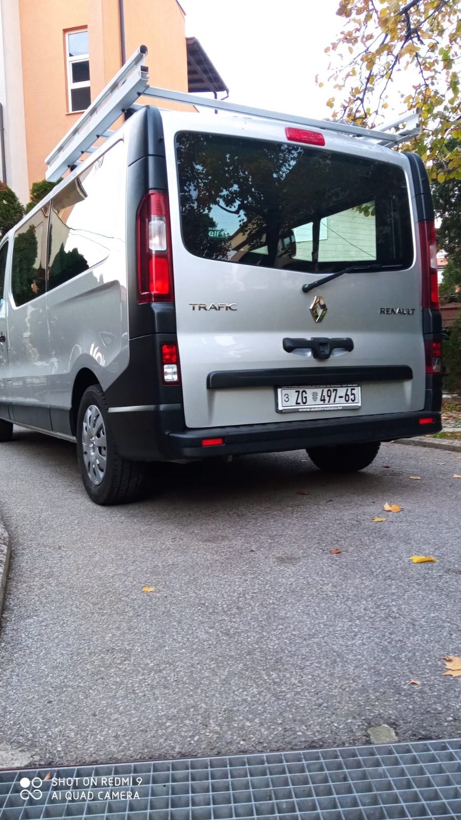 Renault Trafic 1,6 dCi, 125 produženi, 8+1, fotografija 8