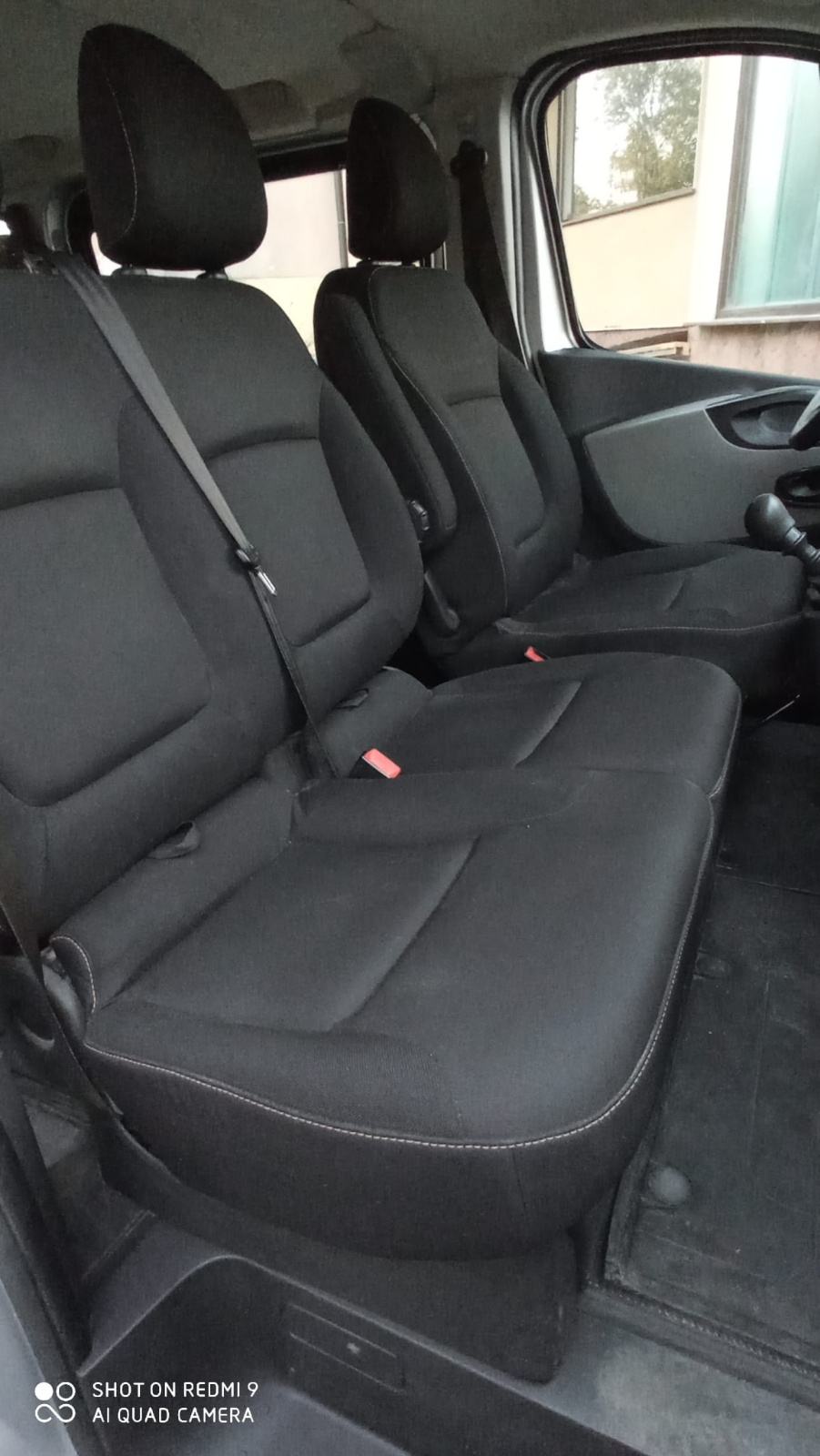 Renault Trafic 1,6 dCi, 125 produženi, 8+1, fotografija 12