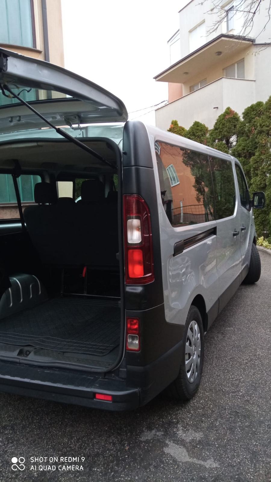 Renault Trafic 1,6 dCi, 125 produženi, 8+1, fotografija 4