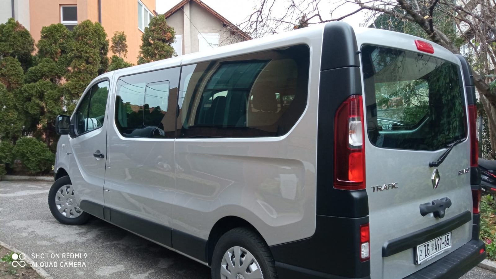 Renault Trafic 1,6 dCi, 125 produženi, 8+1, fotografija 3