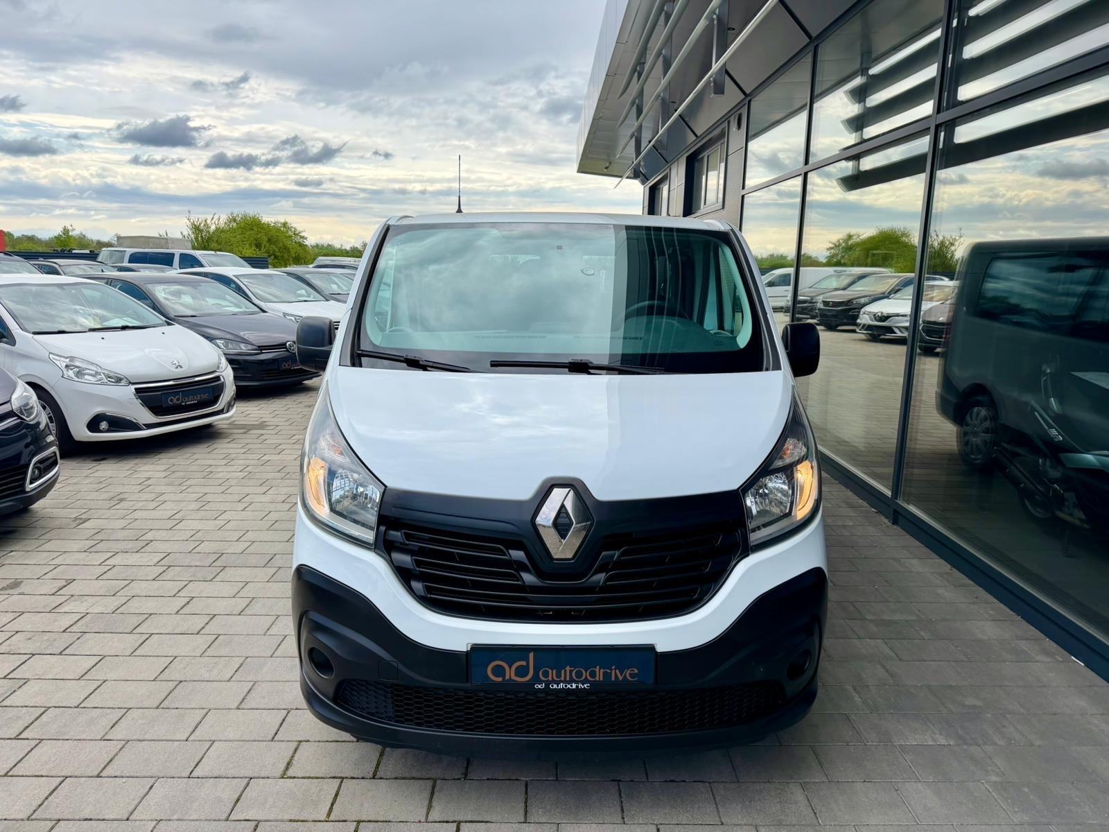 Renault Trafic 1,6 dCi 8+1 SJEDALA • KLIMA • SERVISNA • AUTOKREDIT •, fotografija 3
