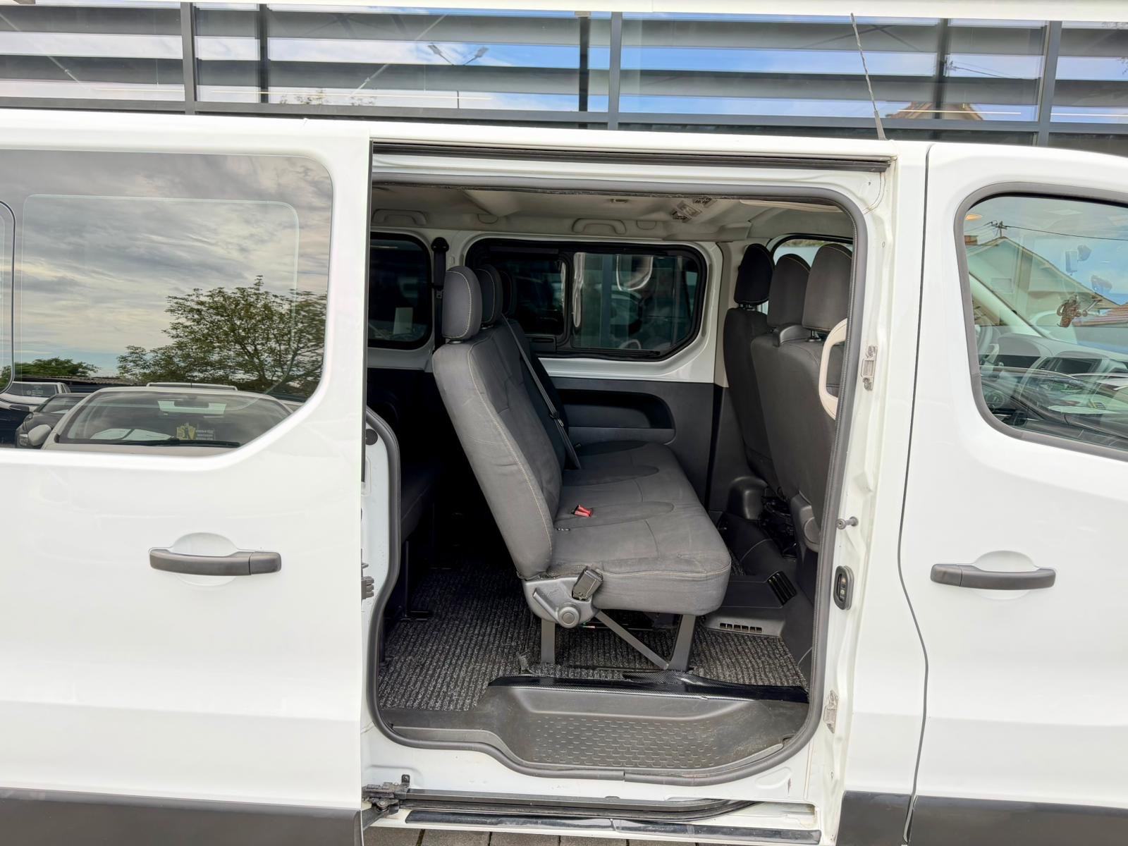 Renault Trafic 1,6 dCi 8+1 SJEDALA • KLIMA • SERVISNA • AUTOKREDIT •, fotografija 10