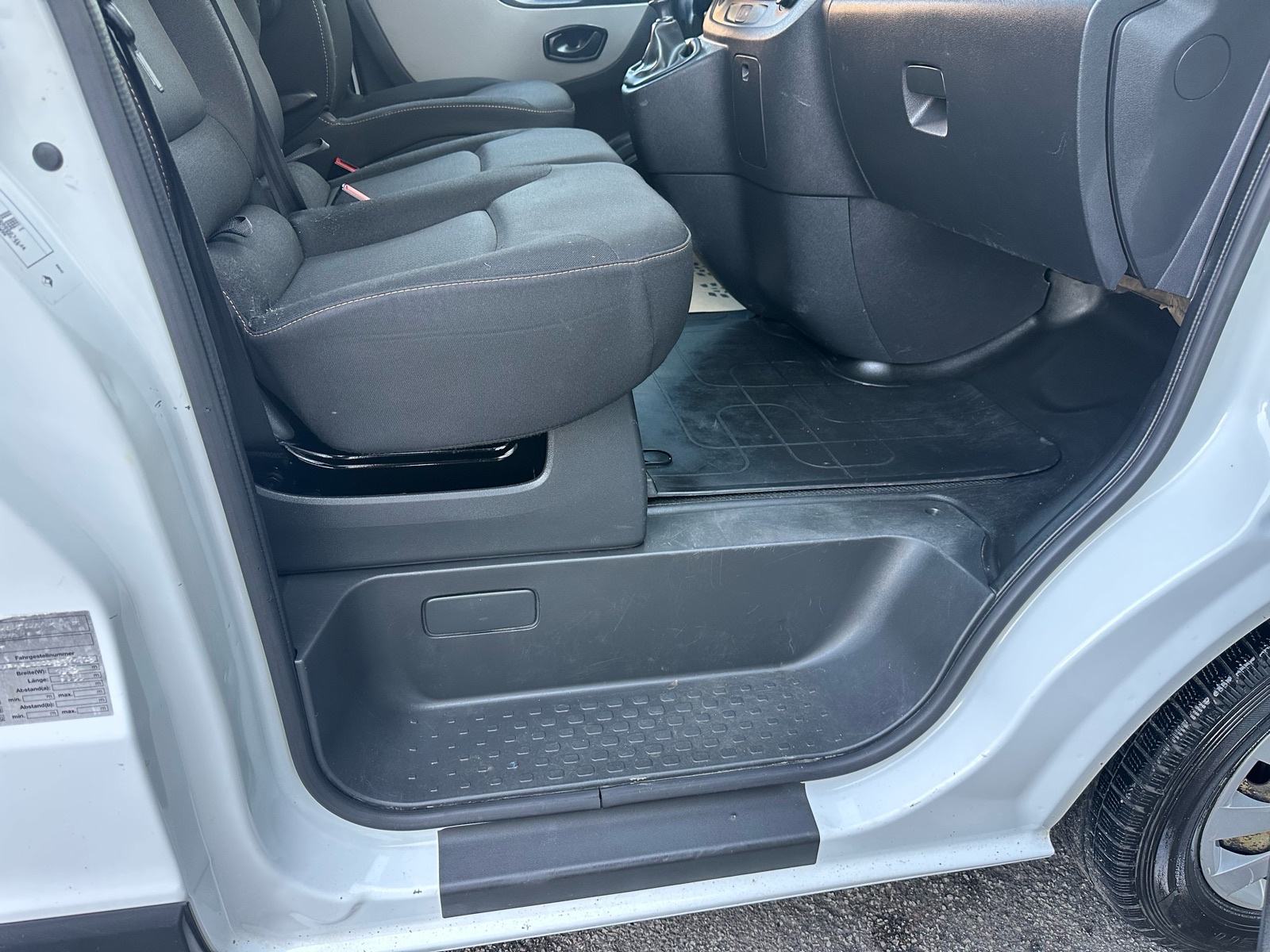 Renault Trafic 1,6 dCi ENERGY, fotografija 12