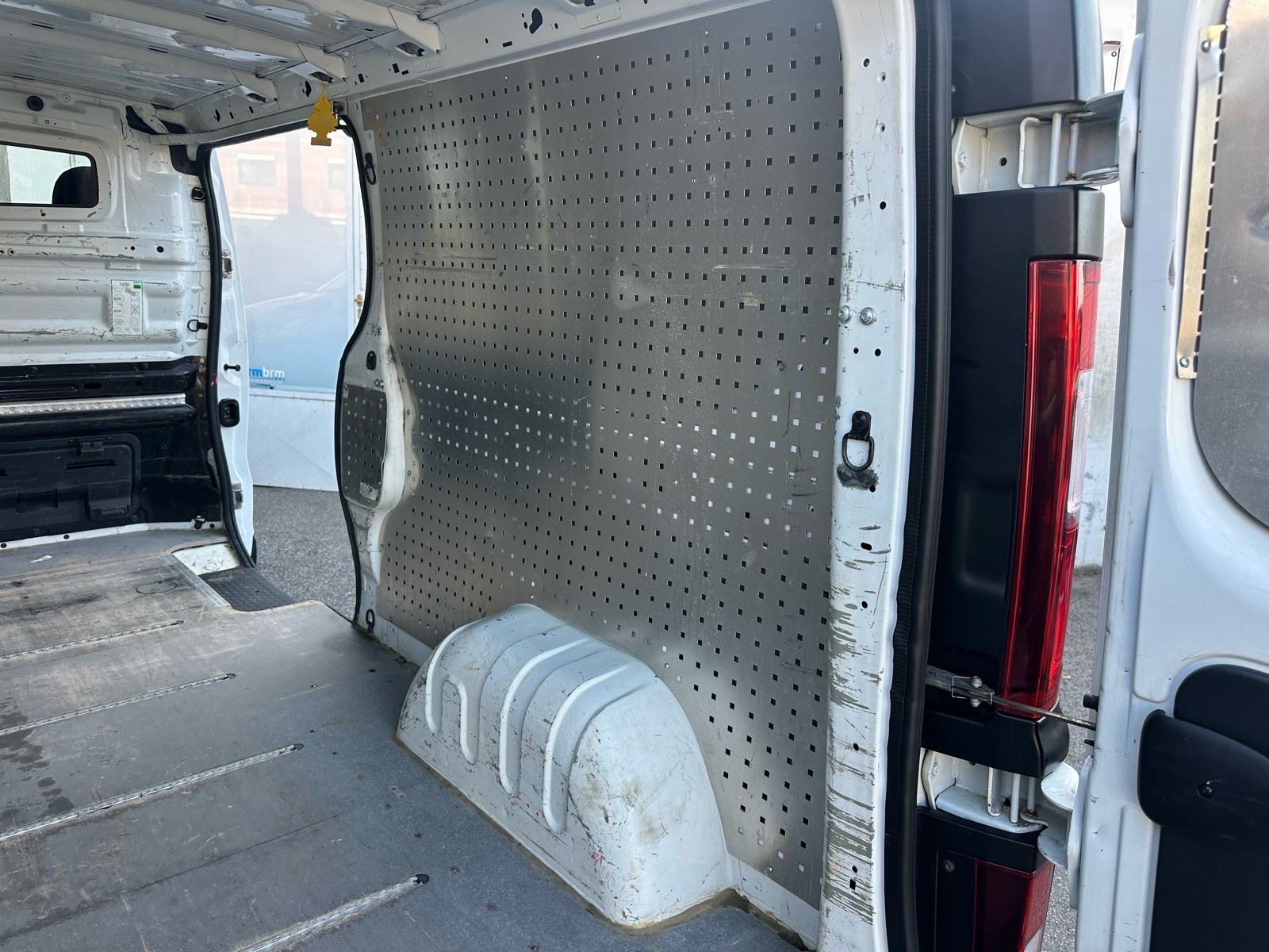 Renault Trafic 1,6 dCi ENERGY, fotografija 14