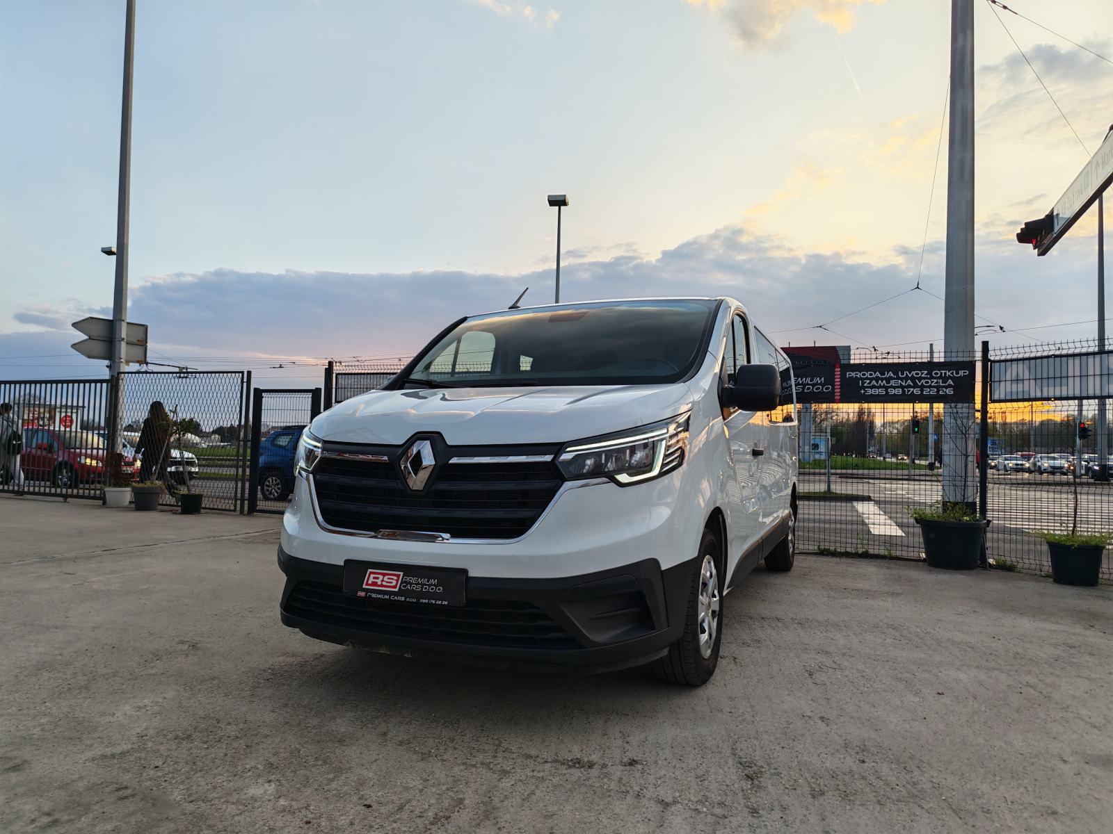 RENAULT TRAFIC 150 DCI GRAND 8+1, HR AUTO, LED, KLIMA, PDC, JAMSTVO 4G, fotografija 3