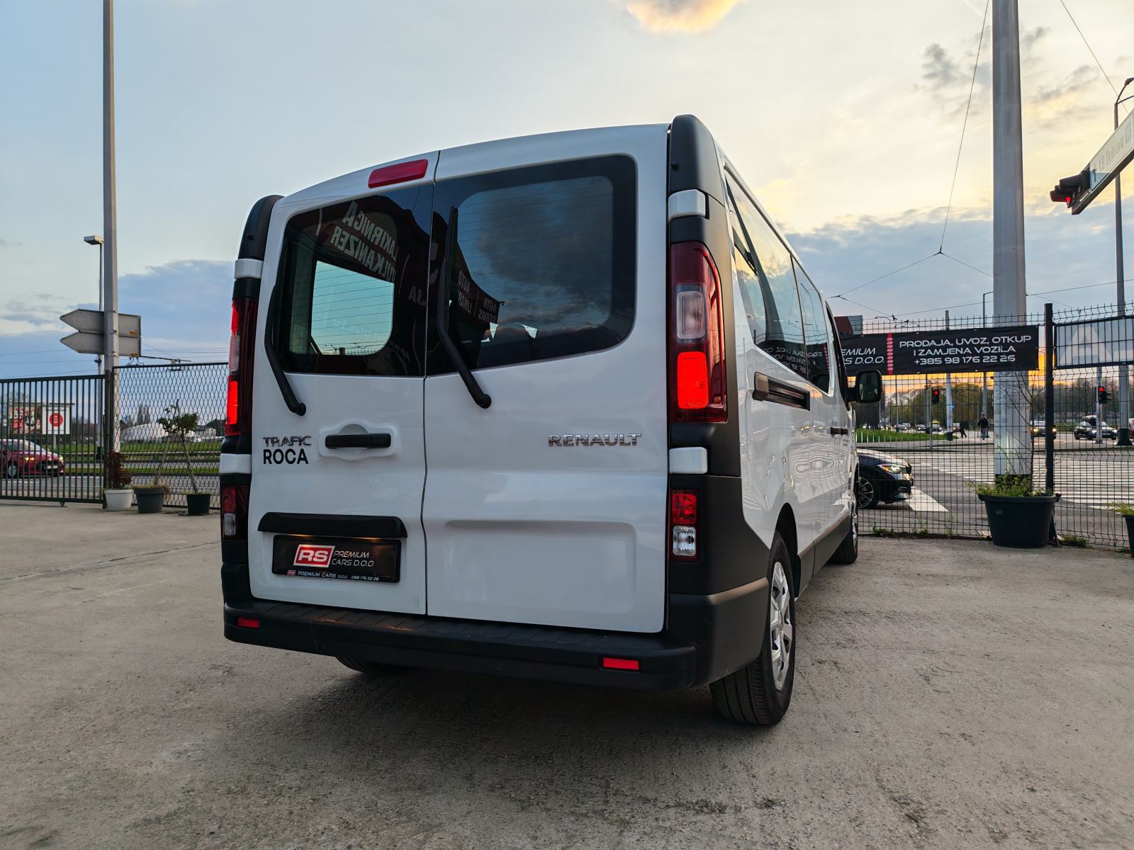 RENAULT TRAFIC 150 DCI GRAND 8+1, HR AUTO, LED, KLIMA, PDC, JAMSTVO 4G, fotografija 11