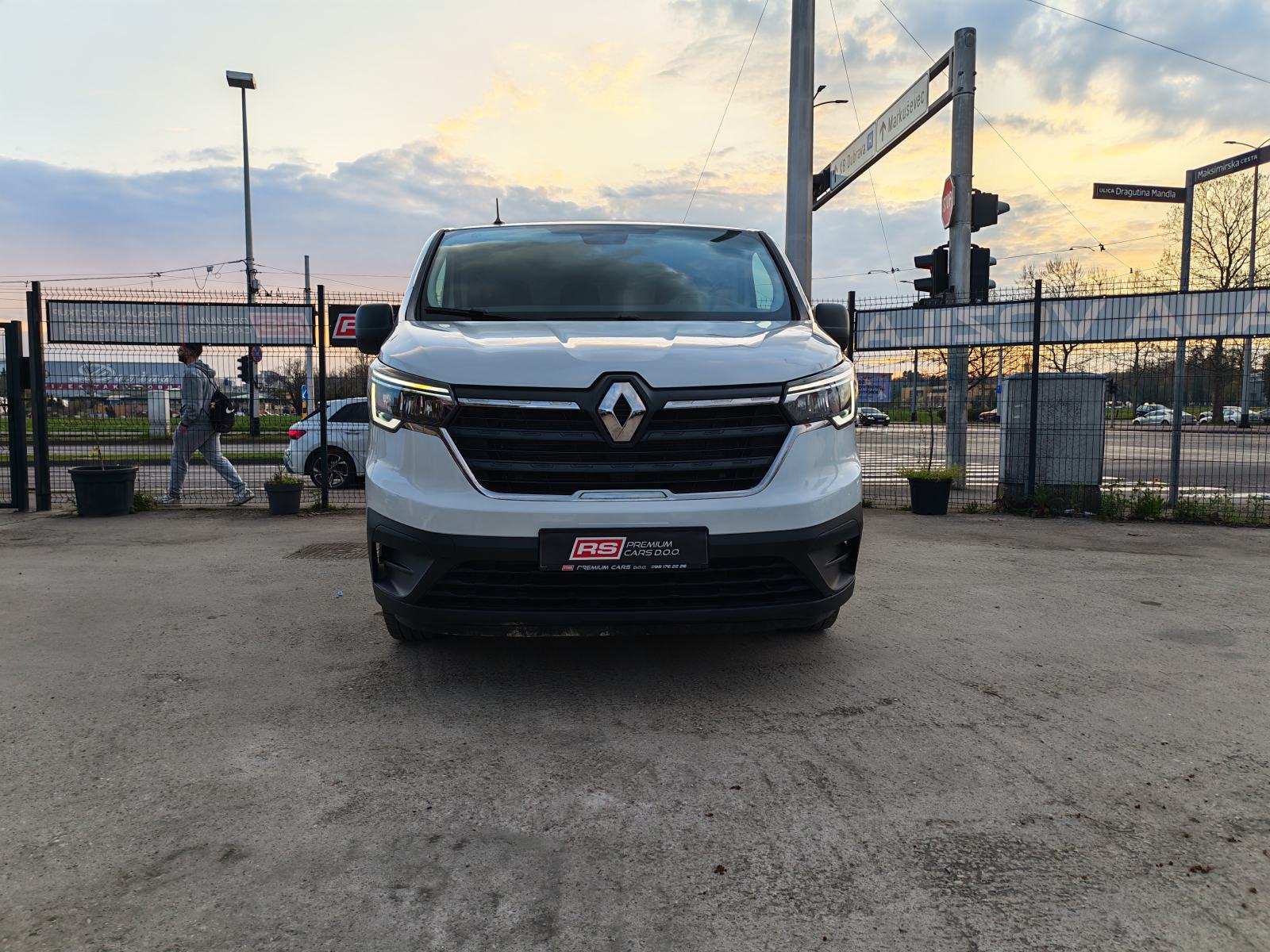 RENAULT TRAFIC 150 DCI GRAND 8+1, HR AUTO, LED, KLIMA, PDC, JAMSTVO 4G, fotografija 6