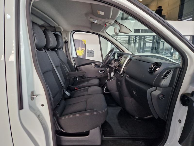 Renault Trafic 2,0 dCi 145 Energy Comfort EDC automatik REG. 15/05/27, fotografija 17