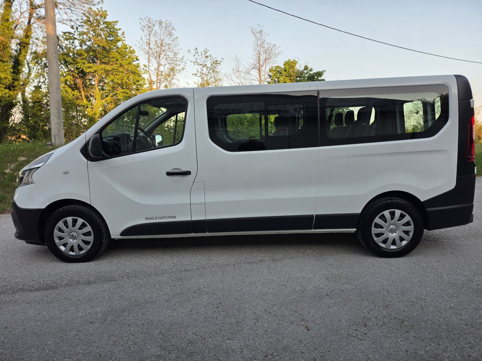 Renault Trafic 2.0 dci ,8+1 sj, Led, Klima, Hr auto, u pdv, fotografija 5