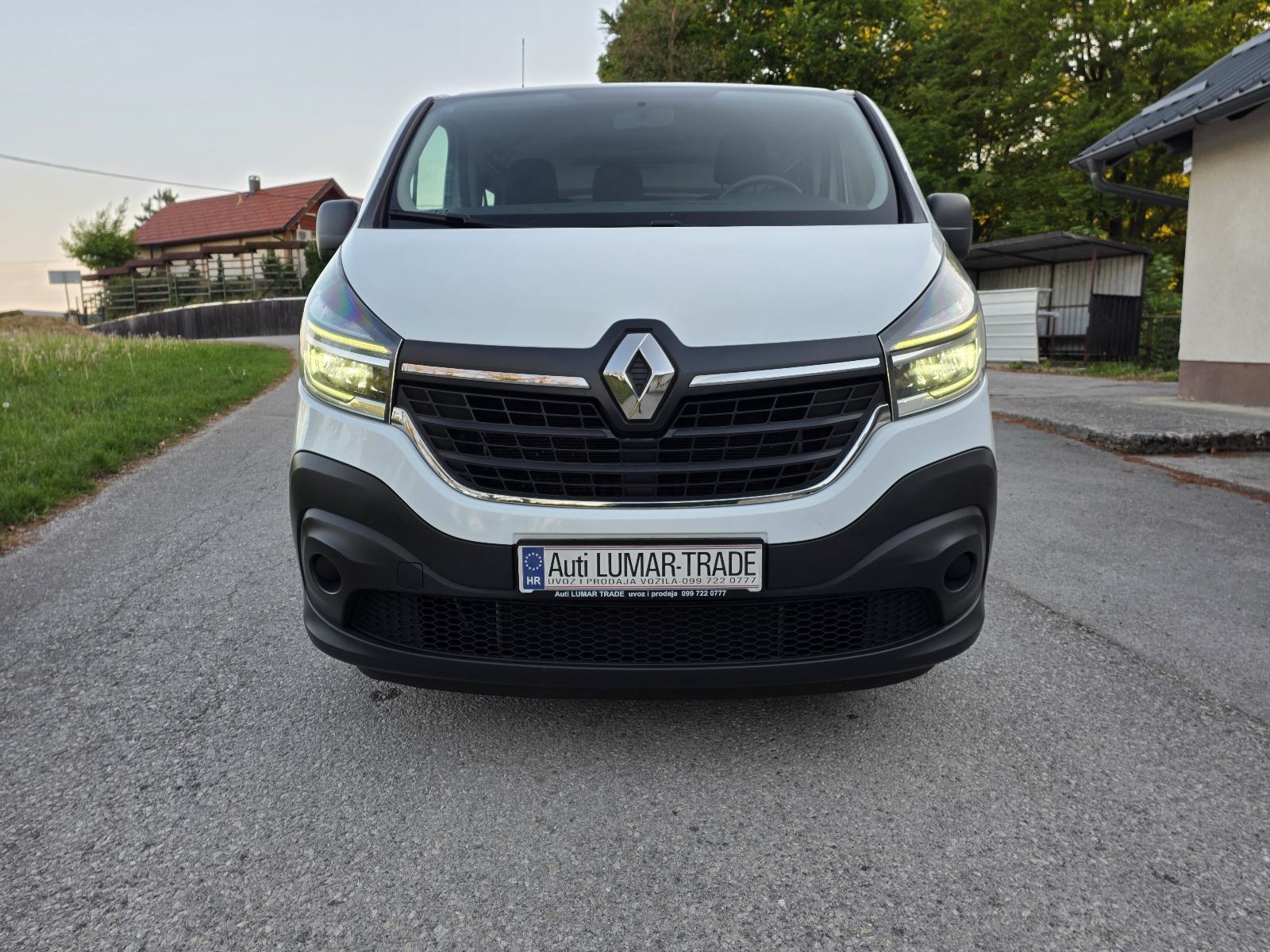 Renault Trafic 2.0 dci ,8+1 sj, Led, Klima, Hr auto, u pdv, fotografija 8