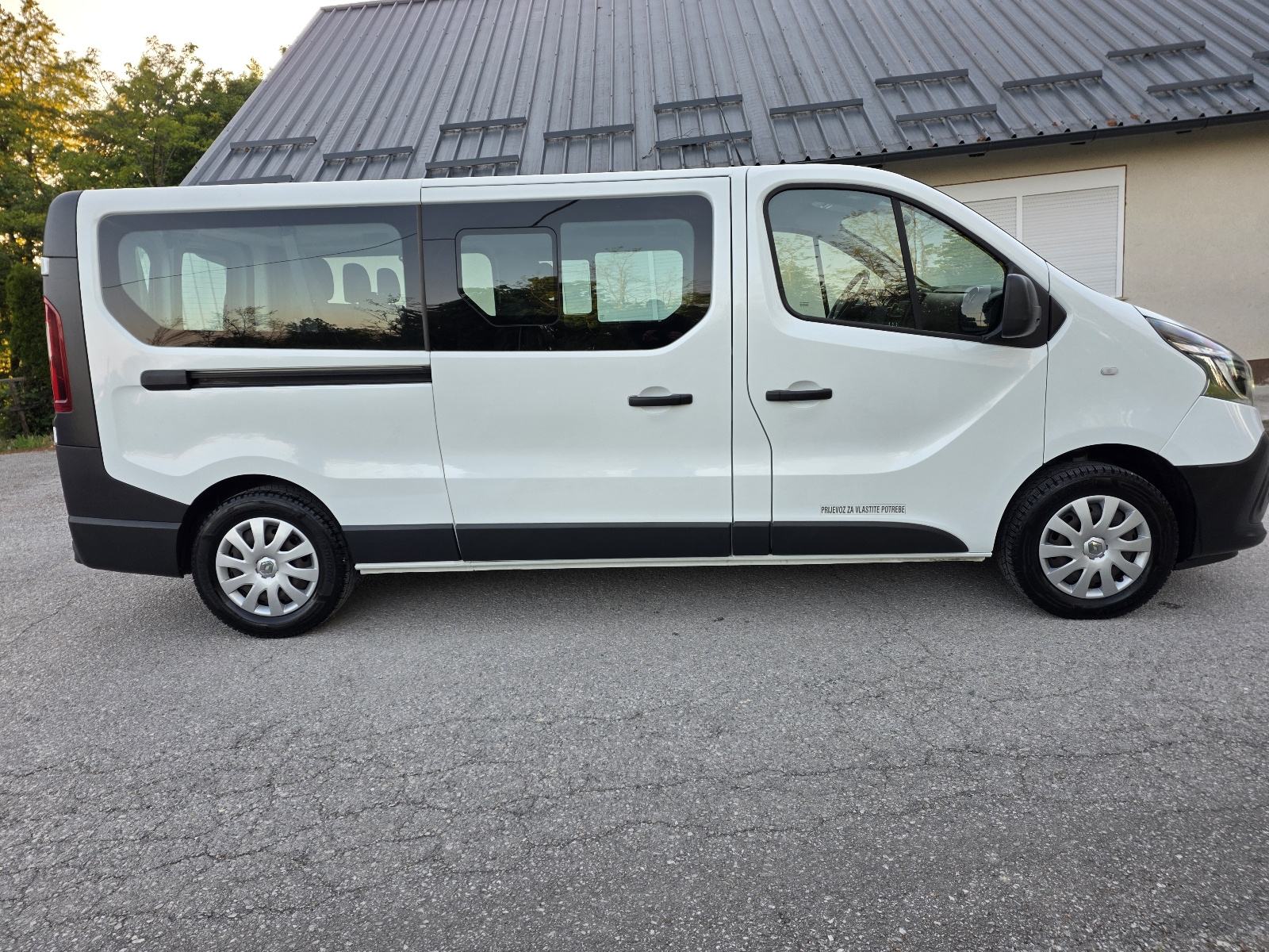 Renault Trafic 2.0 dci ,8+1 sj, Led, Klima, Hr auto, u pdv, fotografija 9